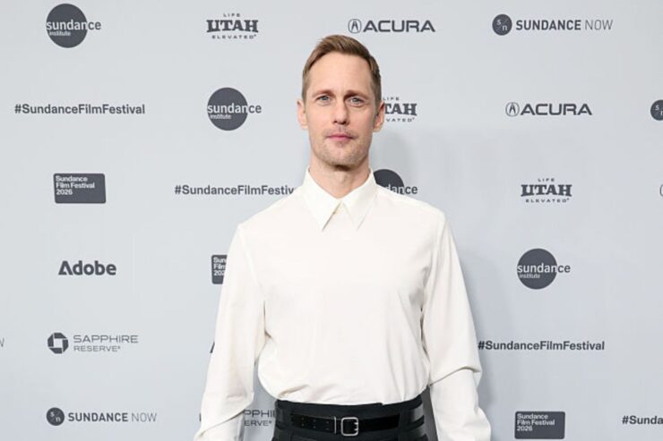 Alexander Skarsgård a purtat custom COS la Sundance Film Festival