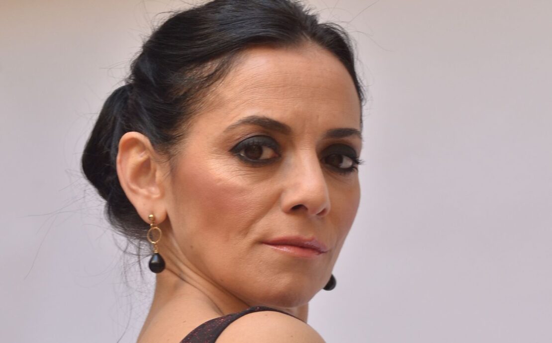 Analia Selis: „Vocea este o parte din mine. Prin ea duc mai departe emoția, sensul și echilibrul”