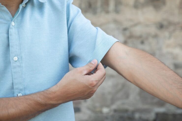 Cămășile cu mâneci lungi vs. mâneci scurte: cum să le alegi pentru sezonul potrivit 37 Cămășile cu mâneci lungi vs. mâneci scurte: cum să le alegi pentru sezonul potrivit