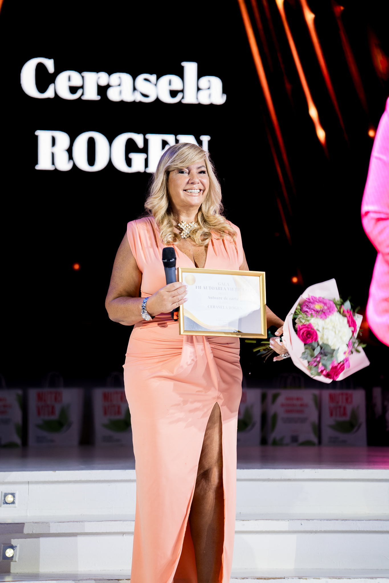 Psychologies România a sărbătorit 18 ani prin Gala „Premiile Fii autoarea vieții tale” 4 Cerasela Rogen la Gala „Premiile Fii autoarea vieții tale”