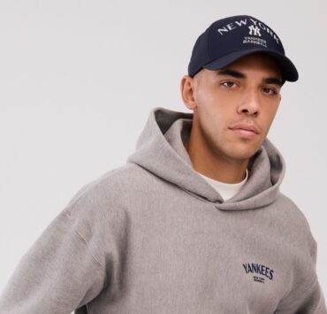 Cum a devenit șapca New York Yankees un simbol iconic în sport și modă