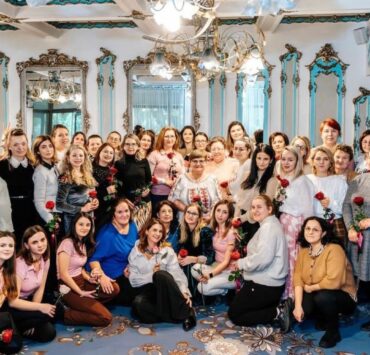 Femeile romance din diaspora cauta terapie si programe in limba romana