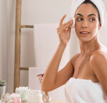 Frumusețe holistică: de ce în 2026 ritualurile de seară contează mai mult ca oricând?