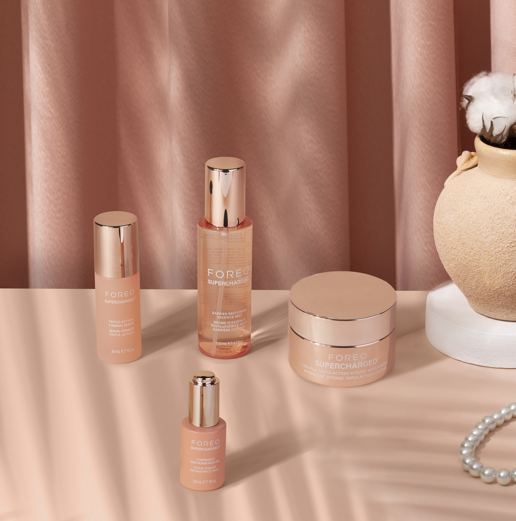 Skincare în zilele geroase: rutina completă pentru pielea afectată de frig extrem 3 Gama FOREO SUPERCHARGED