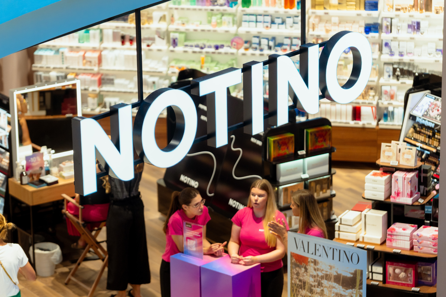 Notino conectează online-ul cu peste 7.000 de saloane din Europa