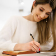 O scrisoare către sine: reflecție, vindecare și recunoștință 10 O scrisoare către sine: reflecție, vindecare și recunoștință