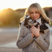 People pleasing feminin: de la „a fi drăguță” la autoritate interioară