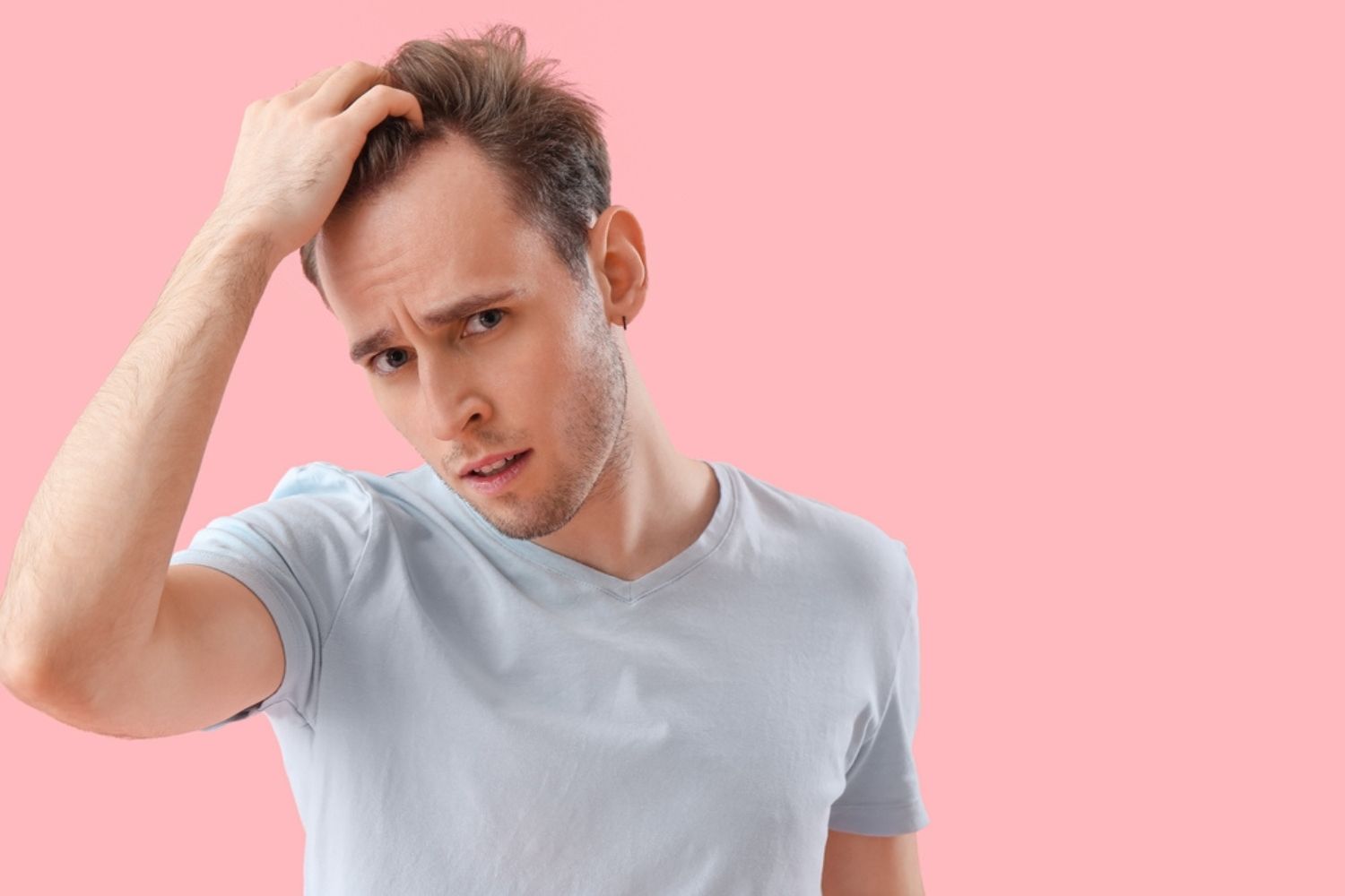 Tehnologiile avansate în implantul de păr: Sapphire FUE și DHI