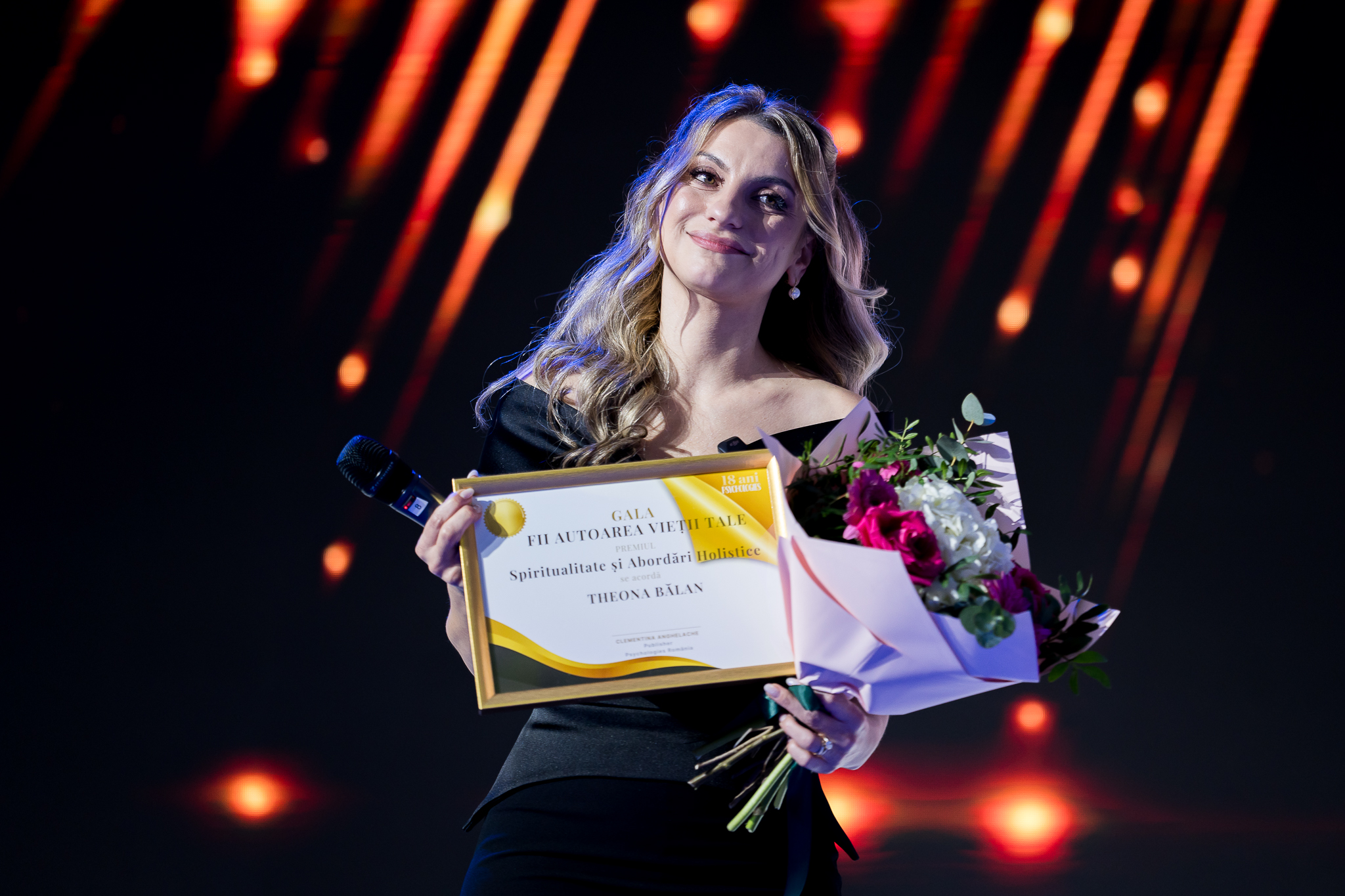 Psychologies România a sărbătorit 18 ani prin Gala „Premiile Fii autoarea vieții tale” 12 Theona Balan la Gala „Premiile Fii autoarea vieții tale”