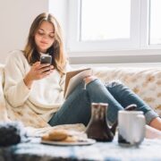 Utilizarea platformelor de cultură digitală crește în rândul românilor 10 Utilizarea platformelor de cultură digitală crește în rândul românilor