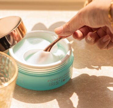 Conturul ochilor: de ce îmbătrânește mai repede și cum îl protejezi corect