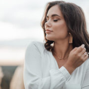 De la insistență la intruziune: cum se erodează limitele personale și de ce corpul știe primul