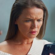 Agresivitatea online: de ce devenim mai agresivi pe internet 10 Agresivitatea online: de ce devenim mai agresivi pe internet