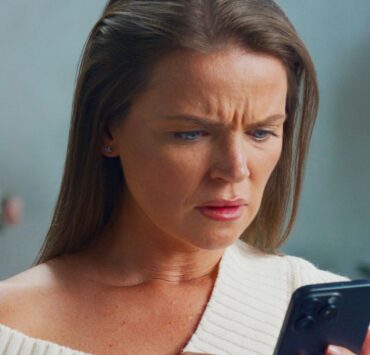 Agresivitatea online: de ce devenim mai agresivi pe internet