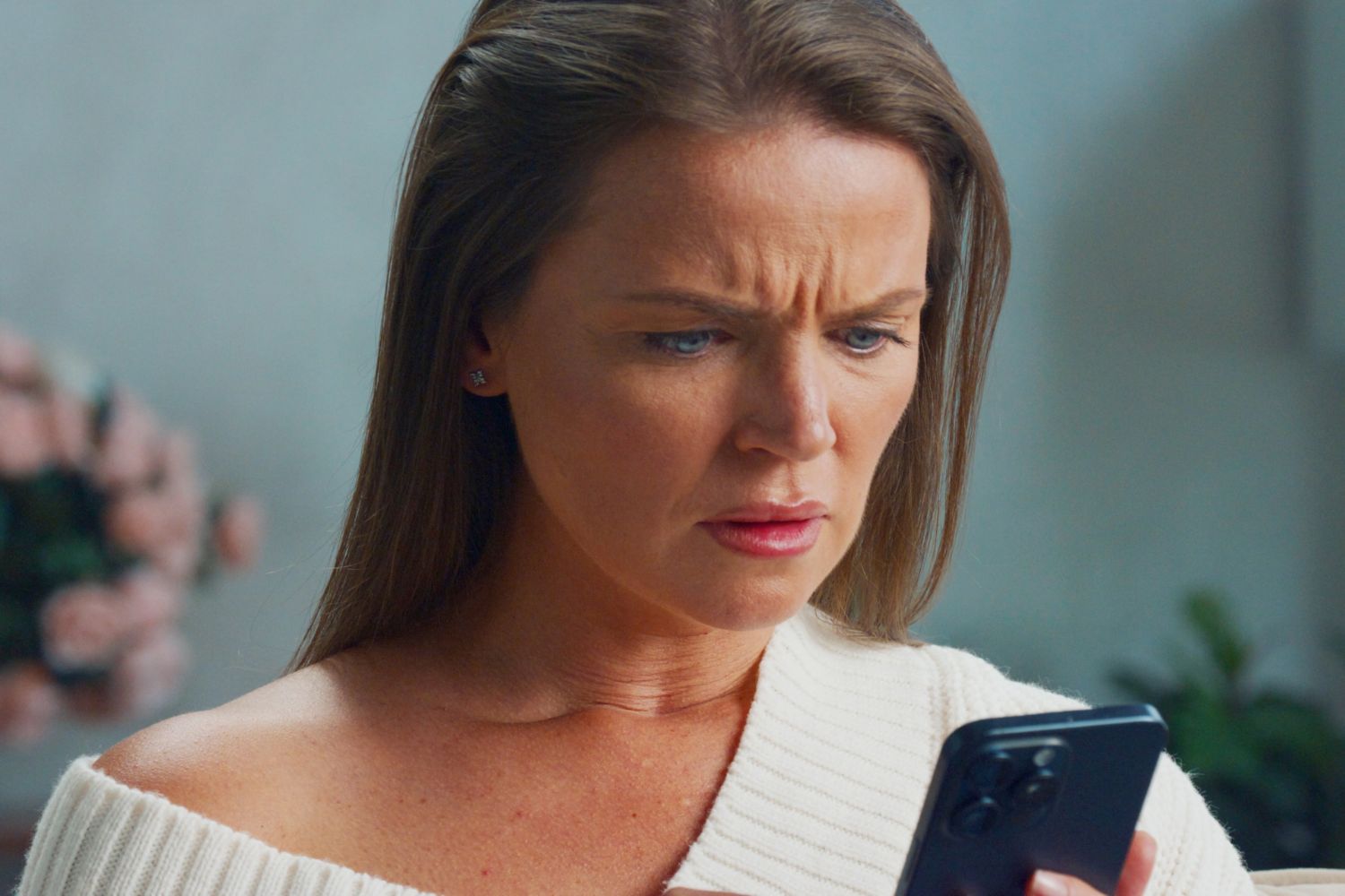 Agresivitatea online: de ce devenim mai agresivi pe internet