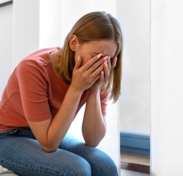 Atacuri de panică: ce se întâmplă în corp și cum le controlezi