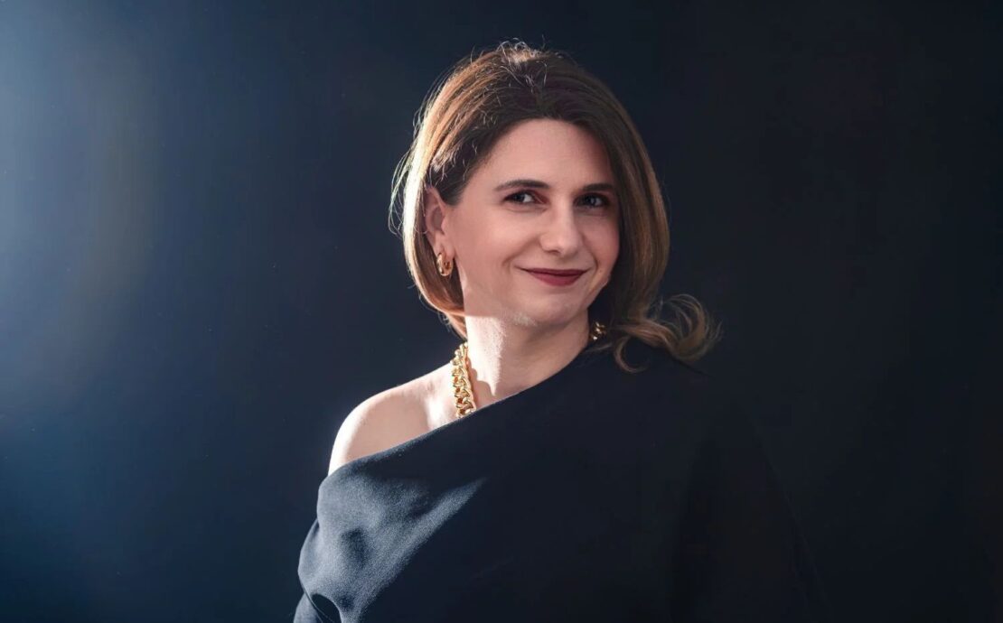 Daniela Gavankar Cum își regăsesc femeile echilibrul și puterea interioară 2