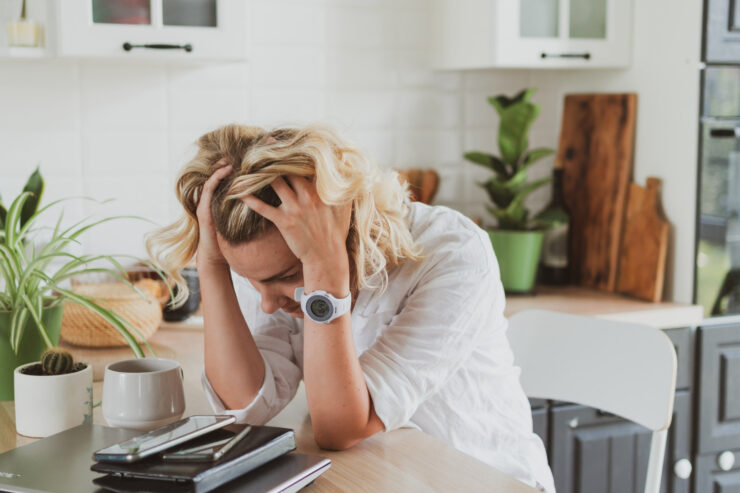 De ce apare epuizarea emoțională la femei