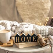 Hygge și tehnologie: Cum să creezi un sanctuar de relaxare în propria locuință