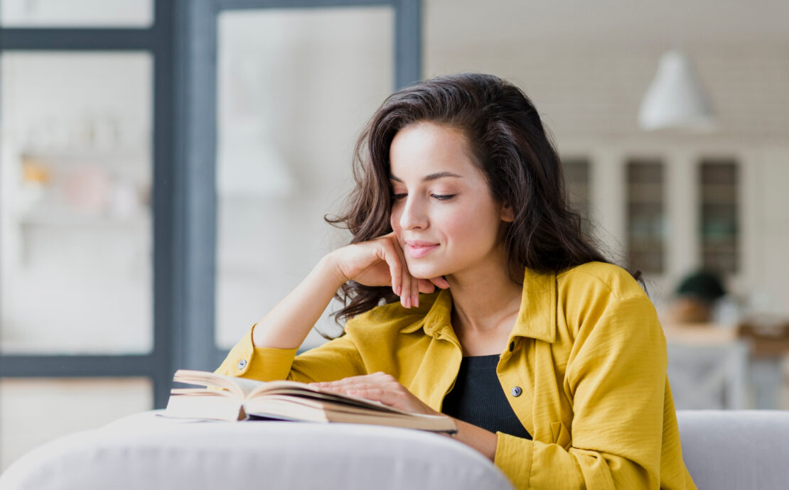 Interpretarea realității: cum povestea pe care ți-o spui îți creează viața 1 Interpretarea realității: cum povestea pe care ți-o spui îți creează viața