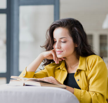 Interpretarea realității: cum povestea pe care ți-o spui îți creează viața