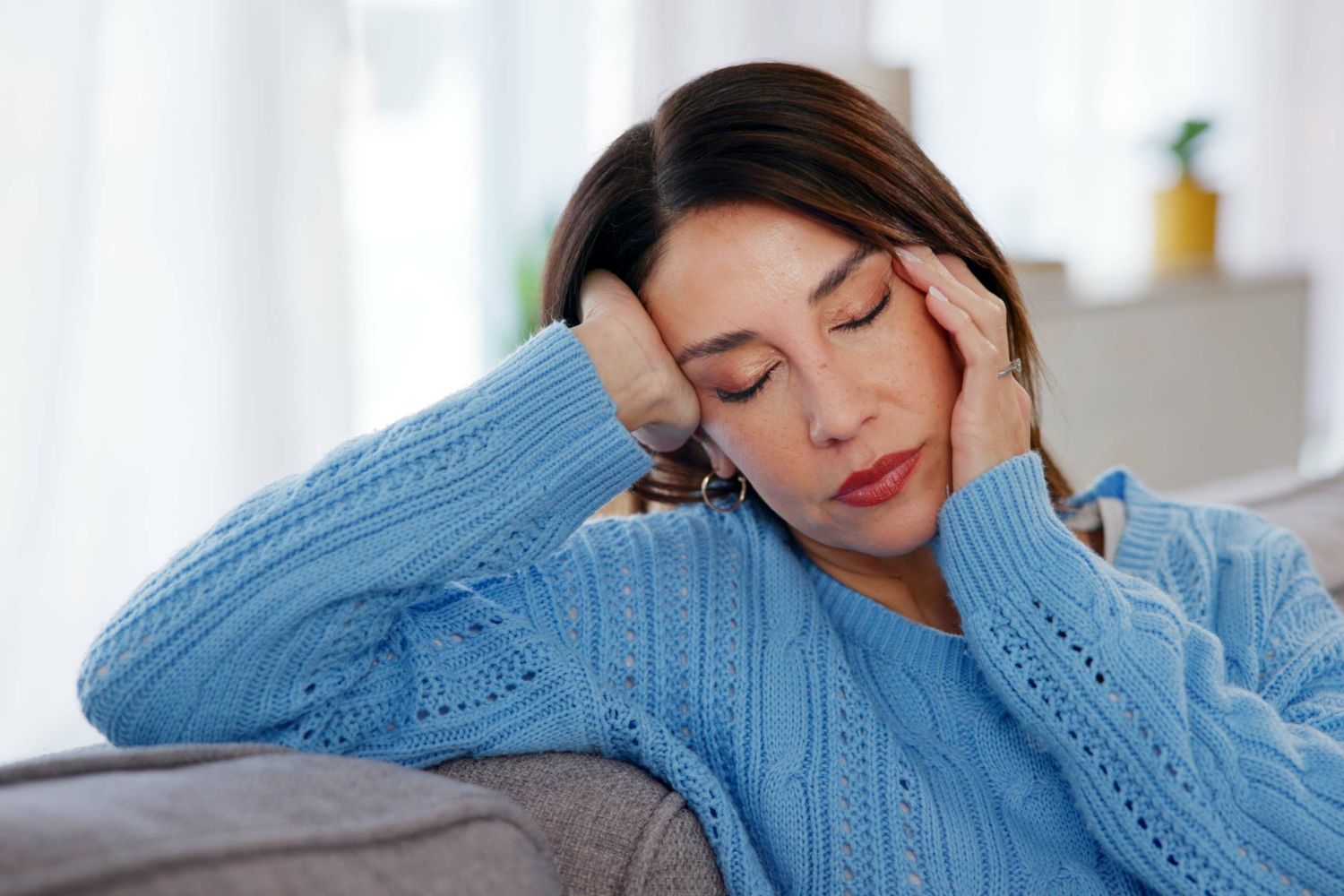 Acumularea de Umiditate-Flegmă: cauza ceții mentale și a senzației de corp greu