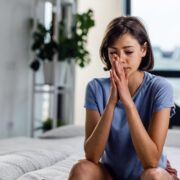 Rana de abandon: cum te afectează și cum o vindeci