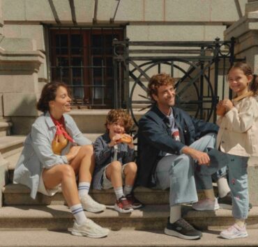 Tendințe și confort pentru viața de zi cu zi: sneakerșii Skechers la DEICHMANN la prețuri accesibile pentru întreaga familie