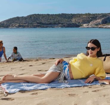 Zalando sărbătorește vara europeană cu stil într-o nouă campanie alături de Lily Collins