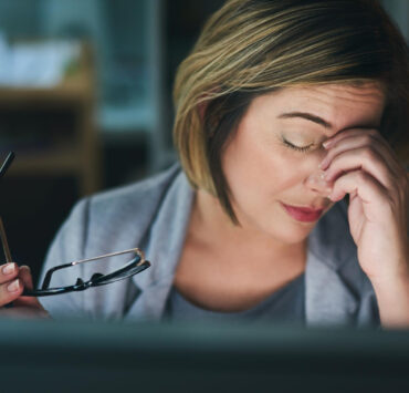 A cere ajutor nu e slăbiciune: cum depășim rușinea vulnerabilității