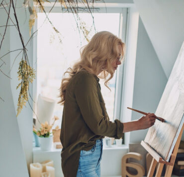 Arta ca limbaj emoțional: ce exprimăm când nu găsim cuvinte