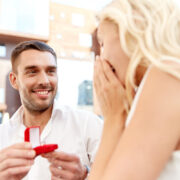 Cum să fii aleasă în relație și să nu mai fii pusă în așteptare