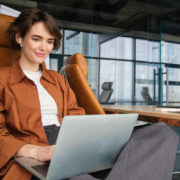 Curs de NLP: pentru cine este, de fapt, și de ce nu este pentru toată lumea