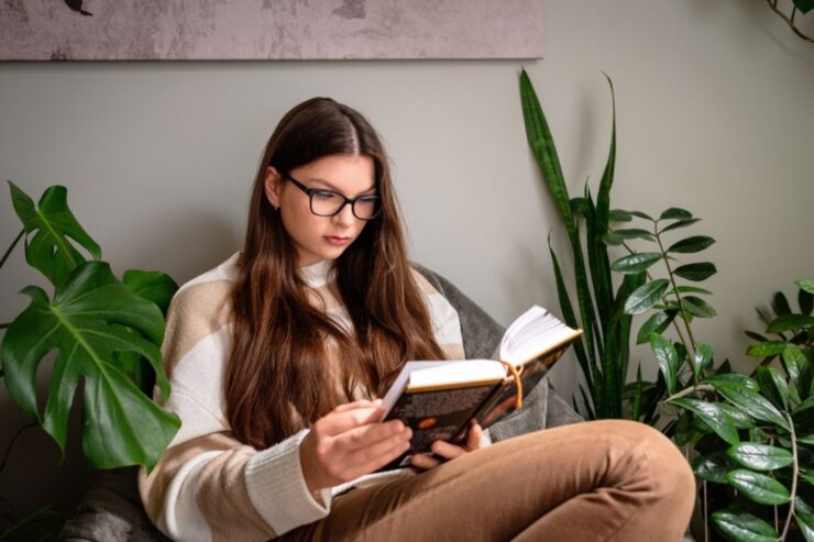 De ce iubim thriller-ele: ce ne atrage la poveștile cu mister și tensiune