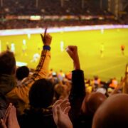 De ce susținem o echipă? Psihologia atașamentului sportiv