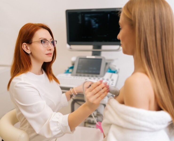 Ecografie mamară pentru sâni denși: de ce este necesară în completarea mamografiei