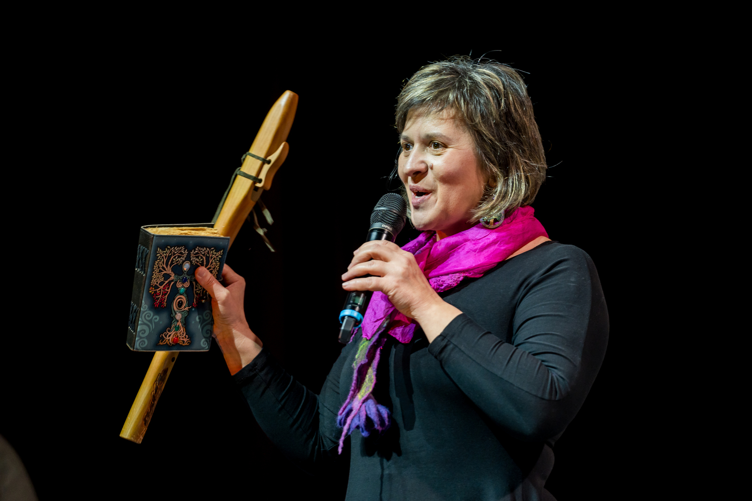 ParentSPACE by Psychologies: o seară despre conexiune, înțelegere și relația reală cu copilul 8 Elena Neagu, psiholog clinician, psihoterapeut și practician Rădăcini Puternice®, cu formare în Gestalt terapie și muzicoterapie