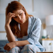 Eliberează-te de îngrijorare: ghid practic pentru calm și control emoțional