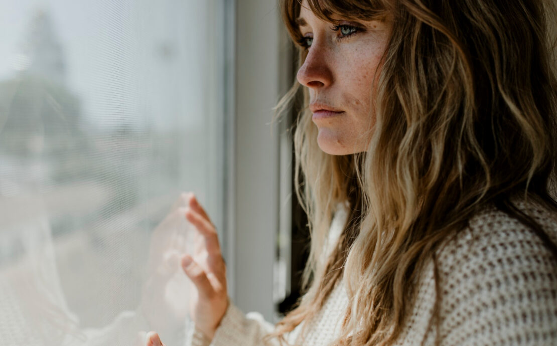 Rana de trădare – când încrederea devine o armă cu două tăișuri