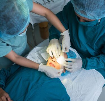 Recuperarea după operația de cataractă: greșeli care pot influența vindecarea