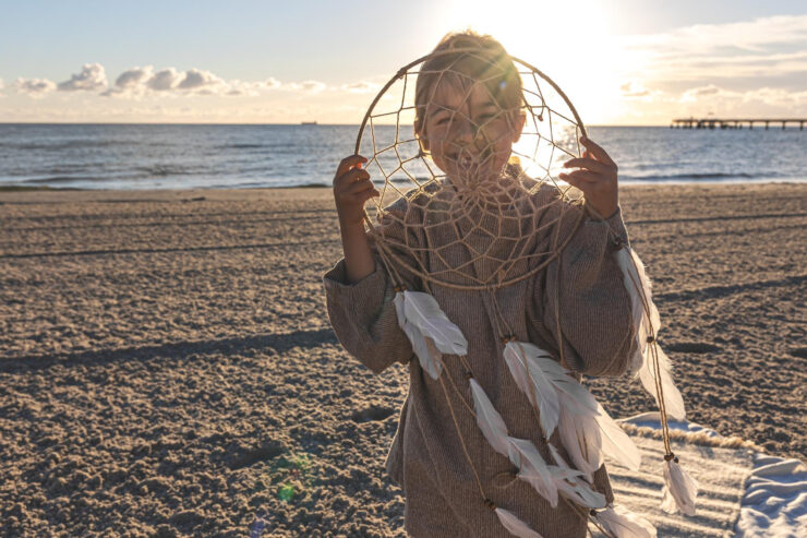 Roxie Nafousi MANIFEST